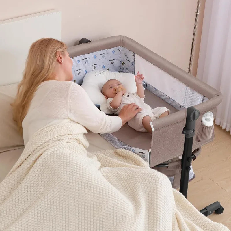 Portable Nursery Bed with Mosquito Net